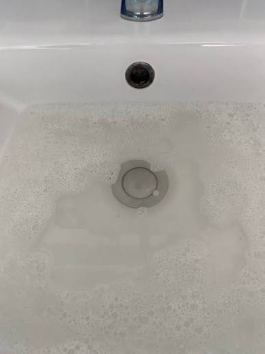 Lavabo qui se vide lentement