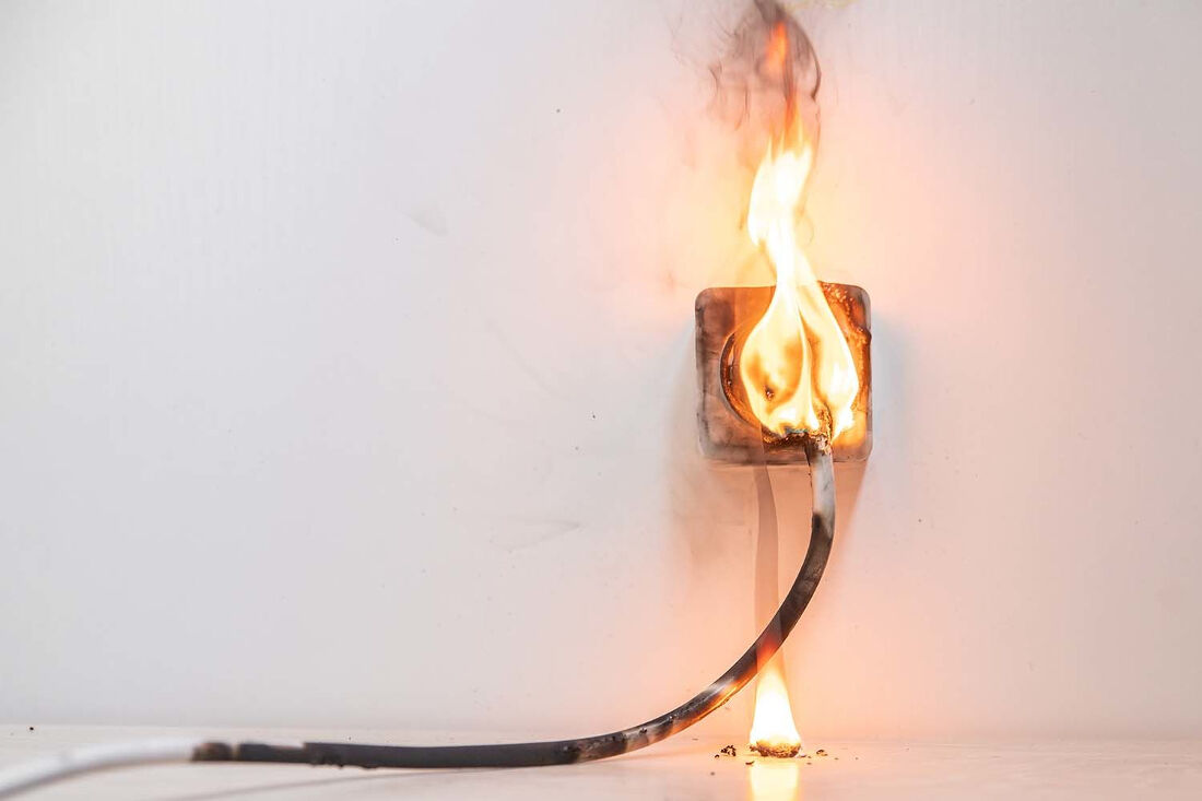 Surchauffe du câble d'alimentation principal