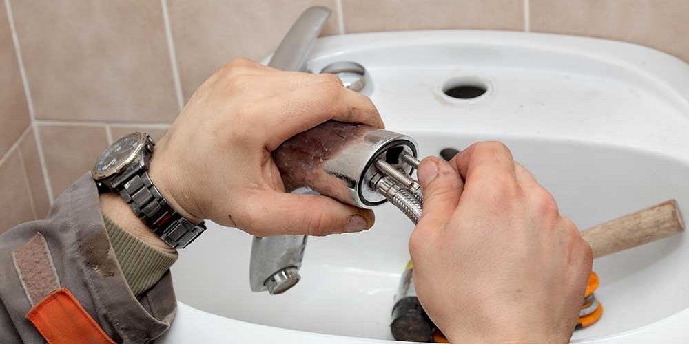 Comment démonter un robinet mitigeur ?